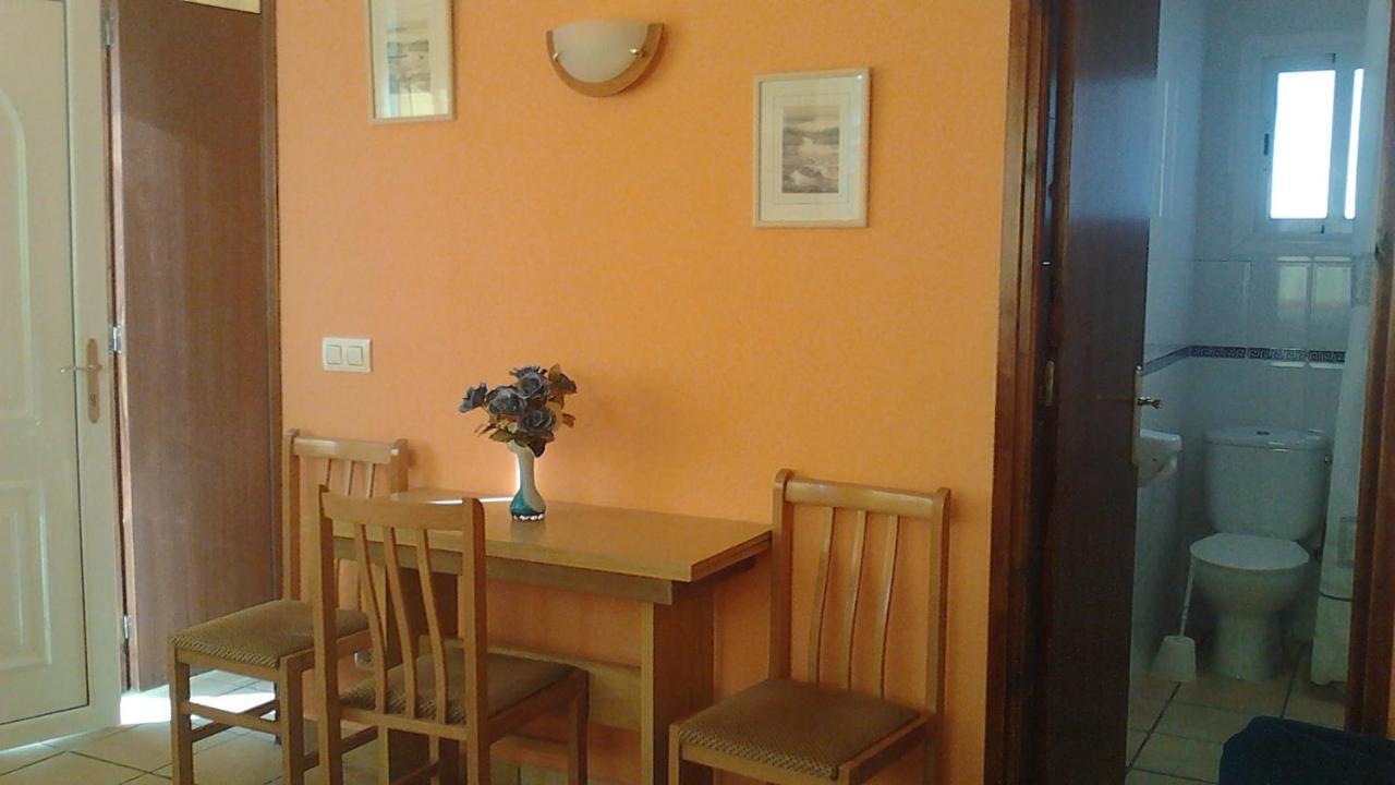 Apartamentos Famara Lloret de Mar Dış mekan fotoğraf