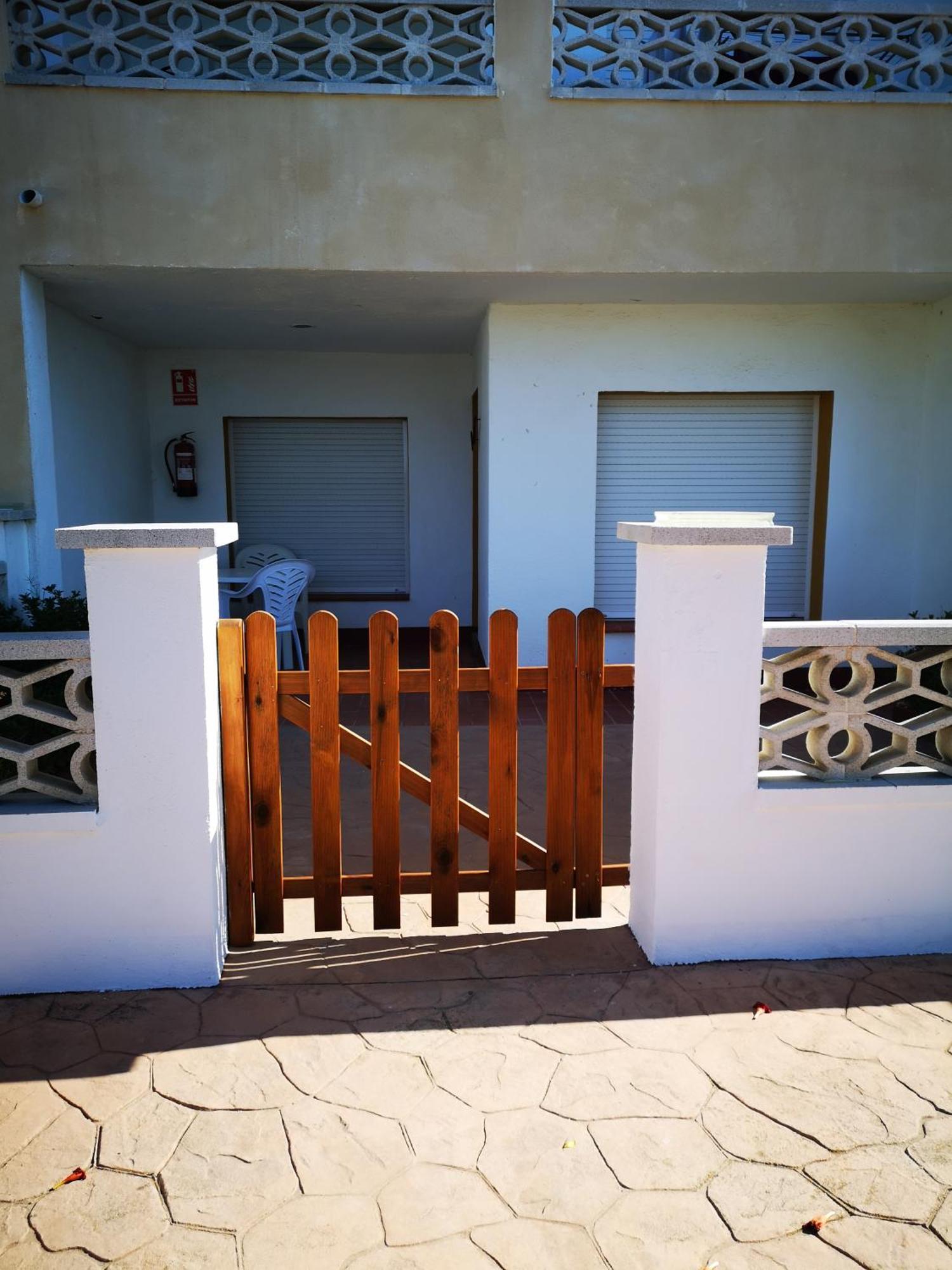 Apartamentos Famara Lloret de Mar Oda fotoğraf