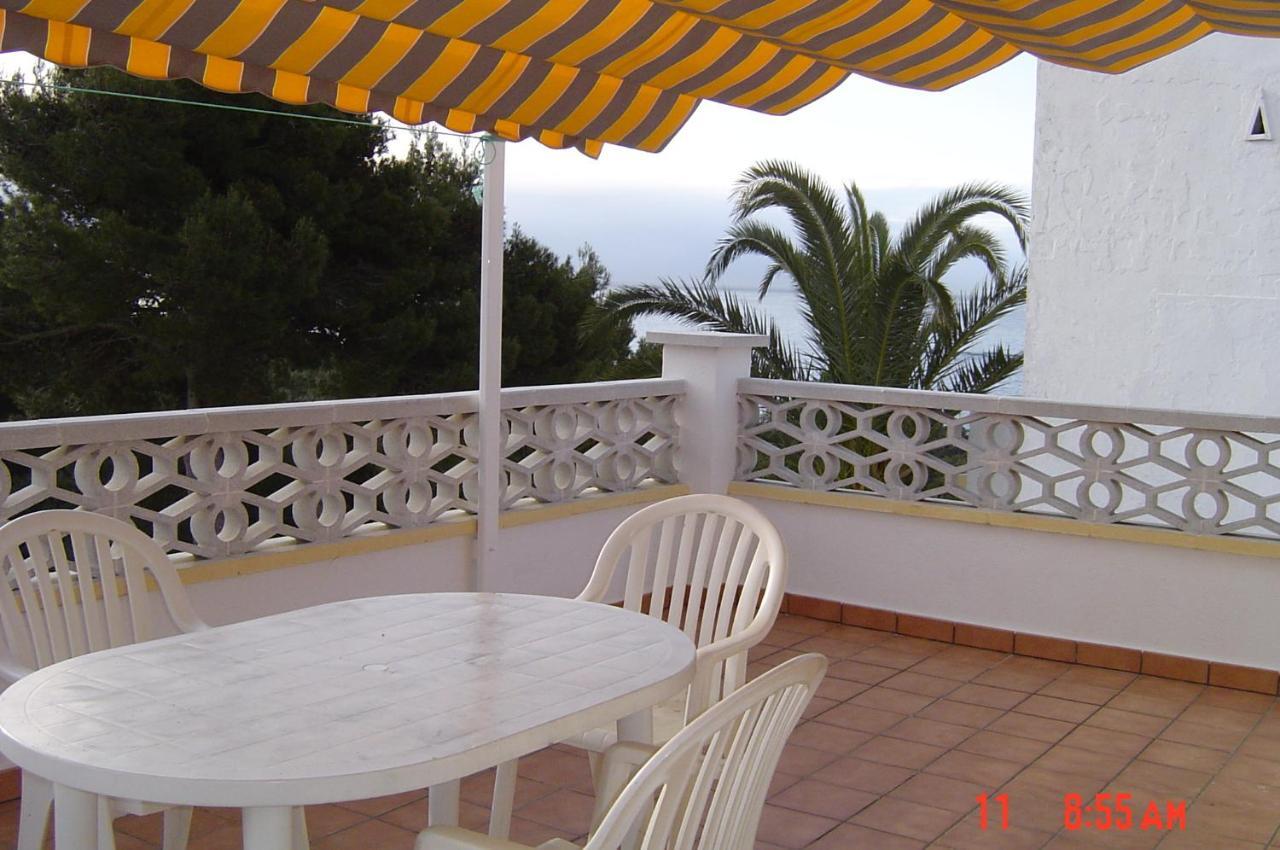 Apartamentos Famara Lloret de Mar Oda fotoğraf